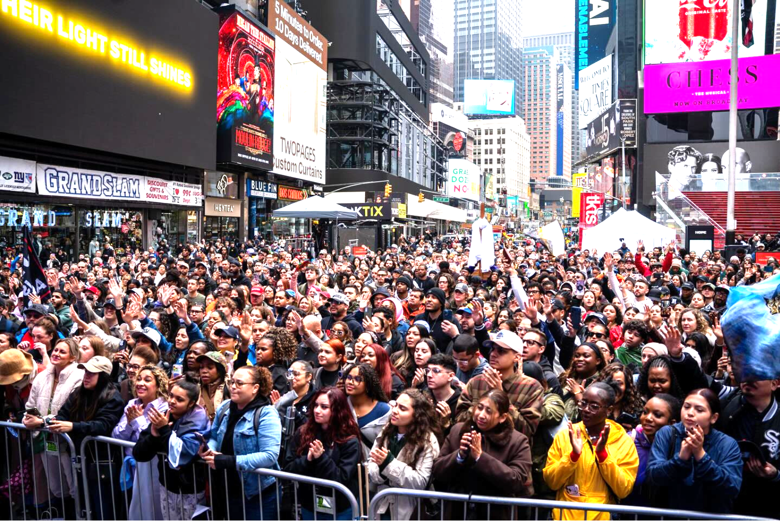 Times Sq Easter-Service